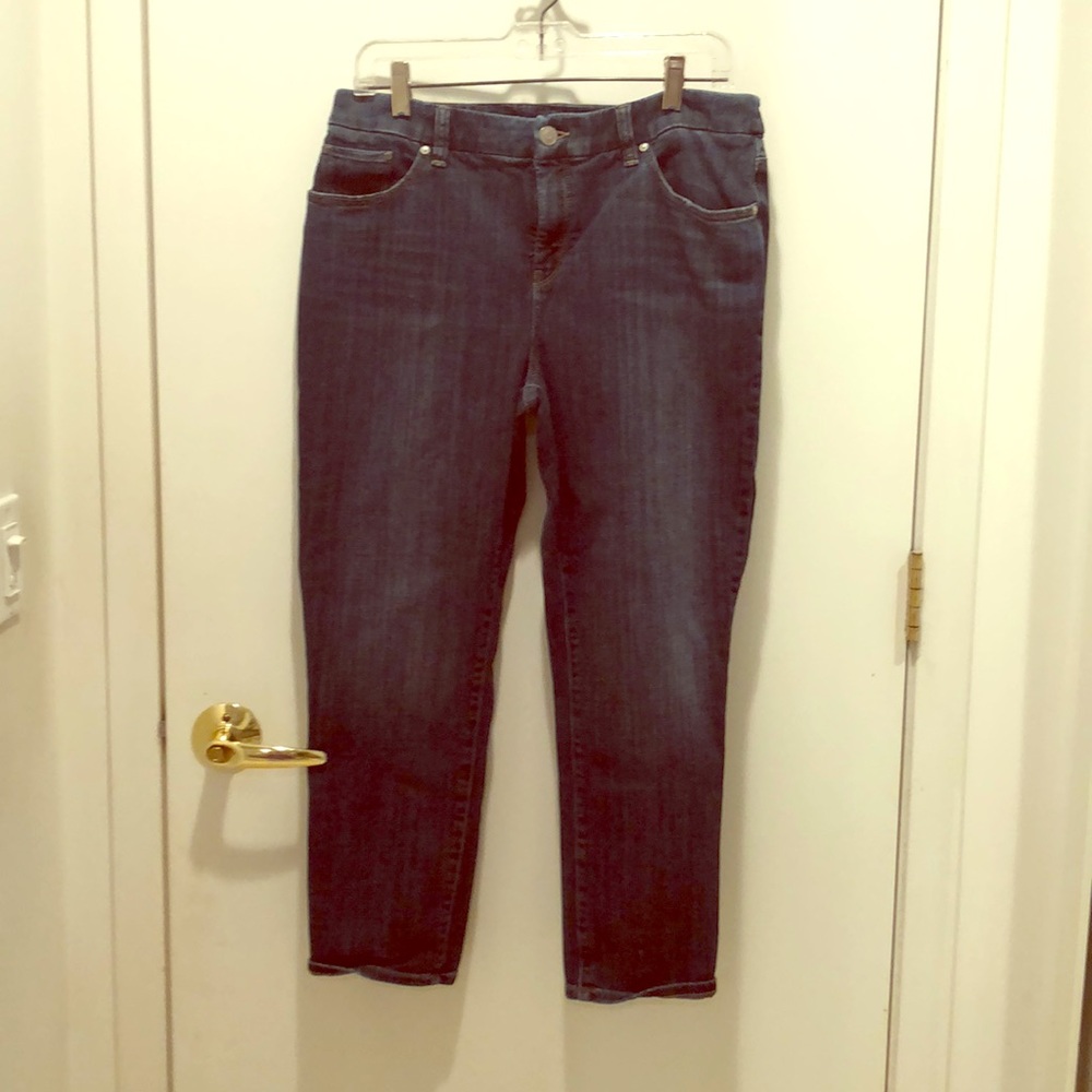 Chico’s So Slimming Girlfriend Ankle jeans size 2P